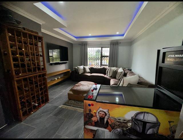 2 BEDROOM HOUSE TO LET IN PROTEA RIDGE